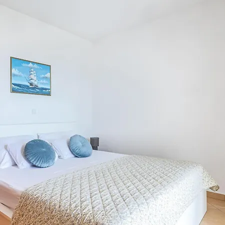 Seaview Apartman