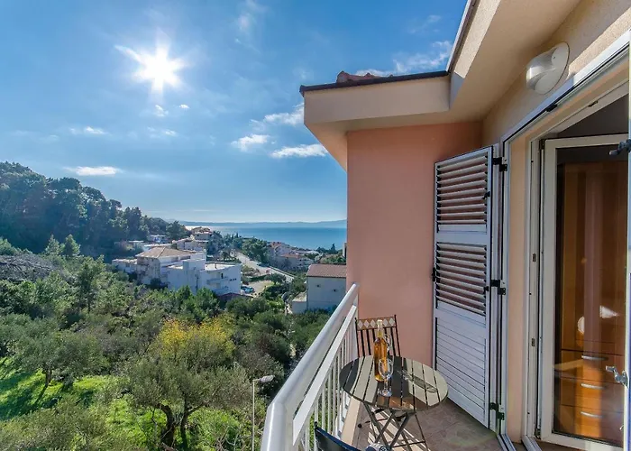 Seaview Apartment *